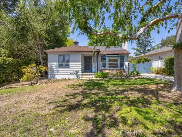 1727 Hill Avenue, Pasadena, CA 91104