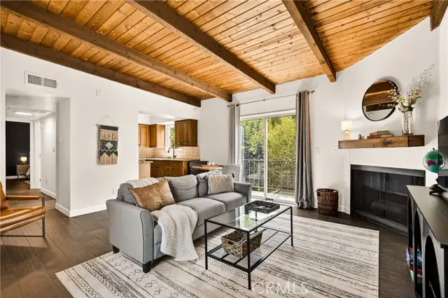 4230 Whitsett Avenue  #6, Studio City, CA 91604 - #2