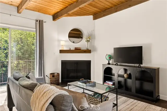 4230 Whitsett Avenue  #6, Studio City, CA 91604 - #3