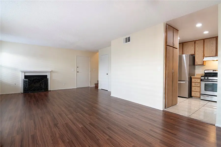 27064 Crossglade, Canyon Country, CA 91351 - #2