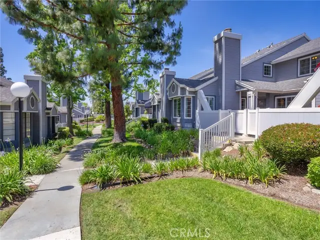 242 Spruce Court, Azusa, CA 91702 - #2