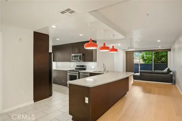 540 Kenmore Avenue  #203, Los Angeles, CA 90020 - #1