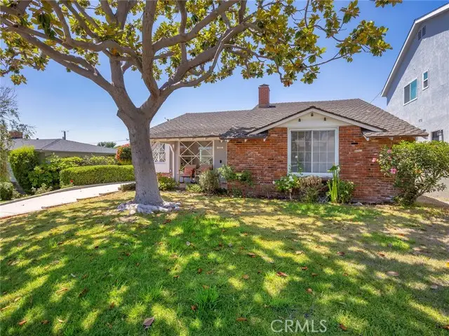 521 Bethany Road, Burbank, CA 91504 - #1