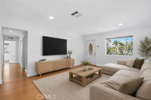 8747 Stansbury Avenue, Panorama City, CA 91402