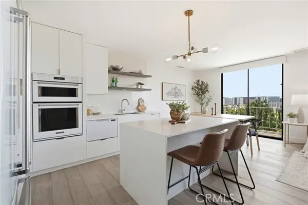100 Doheny, Los Angeles, CA 90048