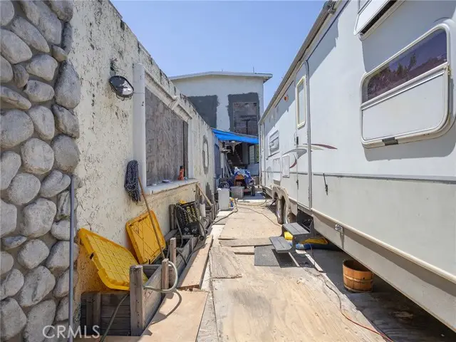 4463 Bellflower Avenue, West Toluca Lake, CA 91602 - #2