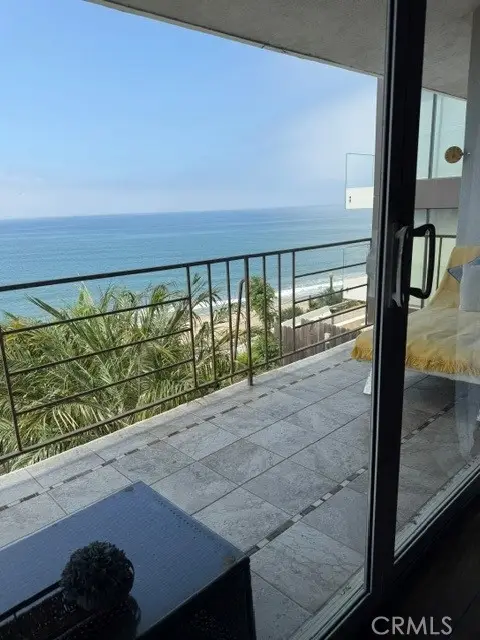 17614 Posetano Road, Pacific Palisades, CA 90272