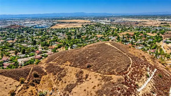 10600 Helen Avenue, Sunland, CA 91040