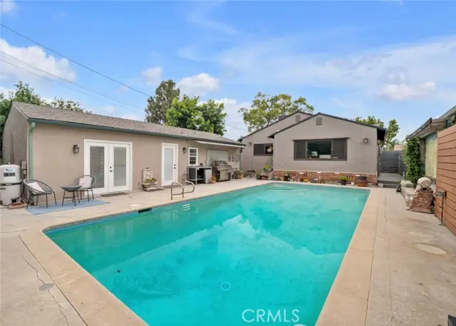 322 Lincoln Street, Burbank, CA 91506 - #1