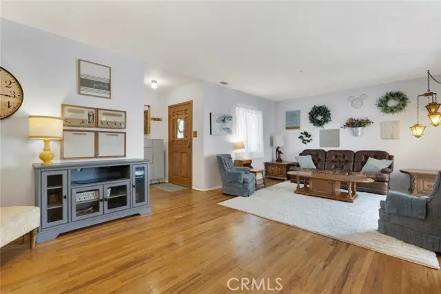 3018 Jolley Drive, Burbank, CA 91504 - #2
