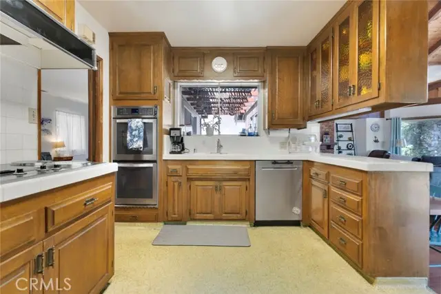 3018 Jolley Drive, Burbank, CA 91504 - #3