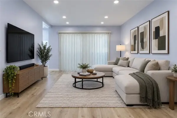 6245 Woodman Avenue  #209, Van Nuys, CA 91401
