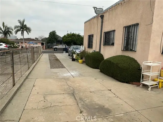 606 Kern Avenue, East Los Angeles, CA 90022 - #1