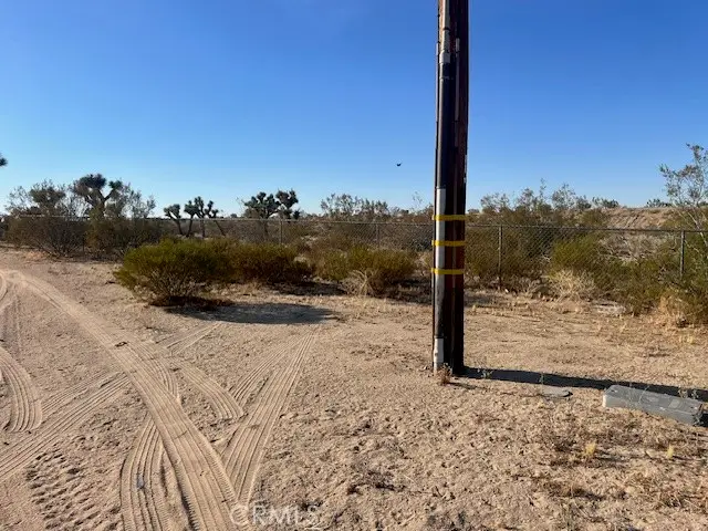 5202 La Mesa Road, Phelan, CA 92371 - #3