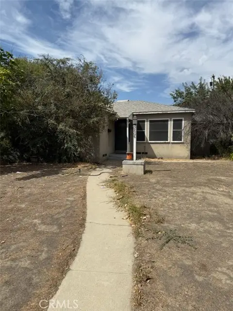 2606 Truxtun Avenue, Bakersfield, CA 93301