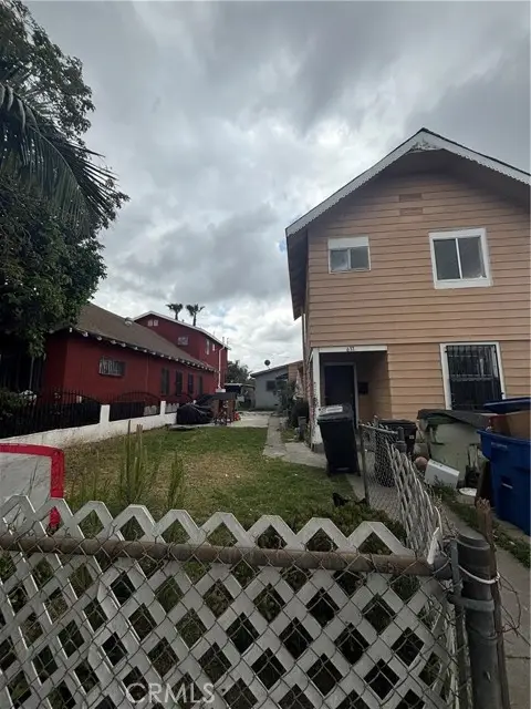 632 45th Street, Los Angeles, CA 90011