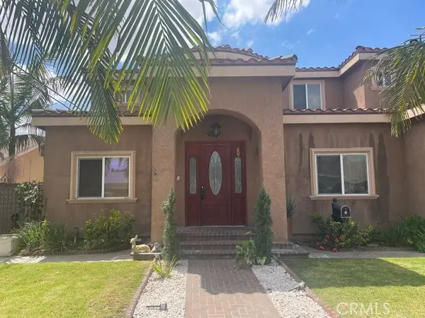 9114 Irwingrove, Downey, CA 90241