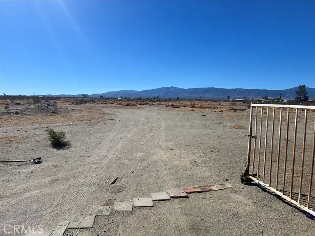 3836 Holly Rd, Phelan, CA 92371 - #3