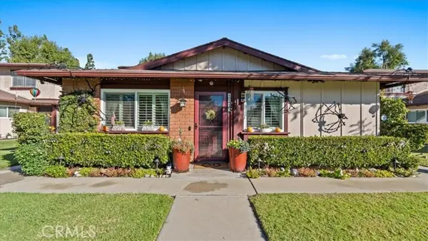 1149 Calle De La Luna  #1, Azusa, CA 91702