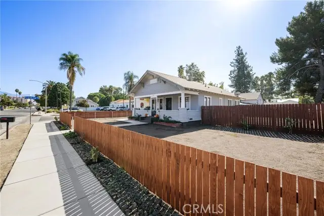 529 Latham, Hemet, CA 92543 - Image #2