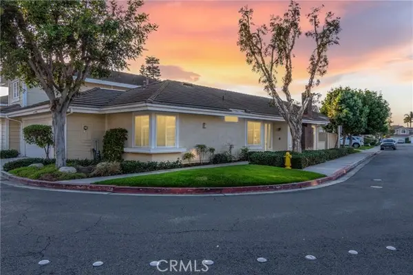 29 Cedarlake #53, Irvine, CA 92614