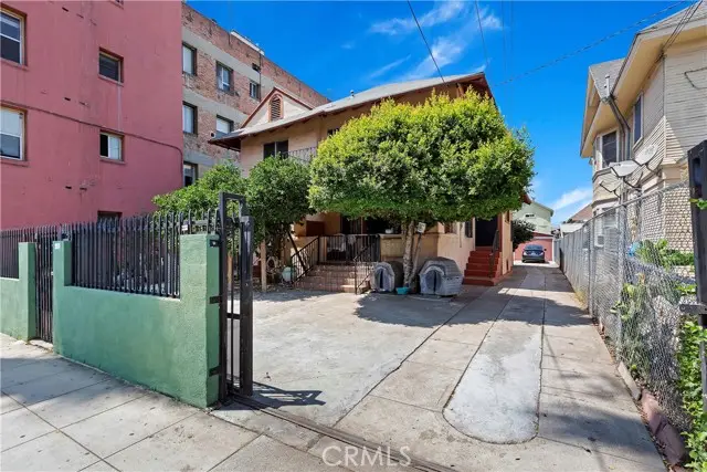 1437 Bonnie Brae Street, Los Angeles, CA 90006 - #1