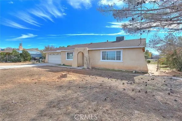 22133 Thunderbird, Apple Valley, CA 92307