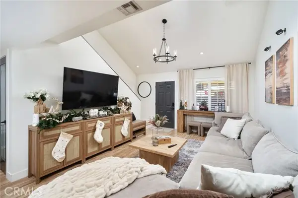 435 9th Street  #A6, Upland, CA 91786