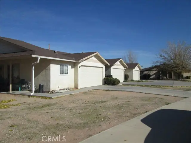15592 Tonekai Road, Apple Valley, CA 92307 - Image #3