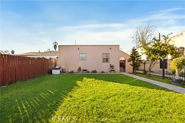 8449 Main, Los Angeles, CA 90003 - #2