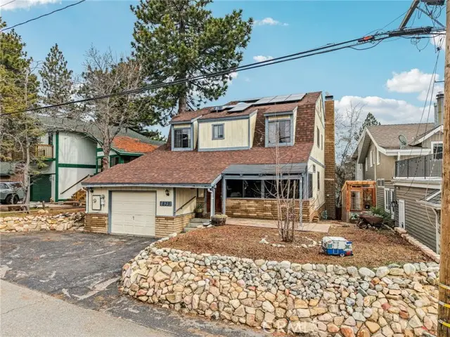 1823 Nob Hill Drive, Running Springs, CA 92382 - Image #2