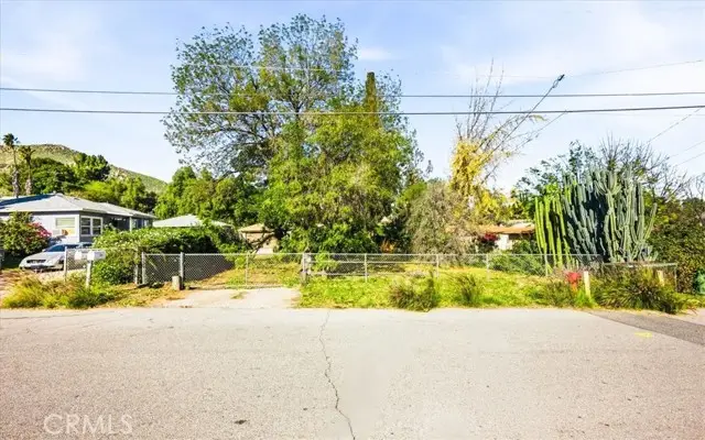 12073 Knoefler Drive, Riverside, CA 92505 - Image #2