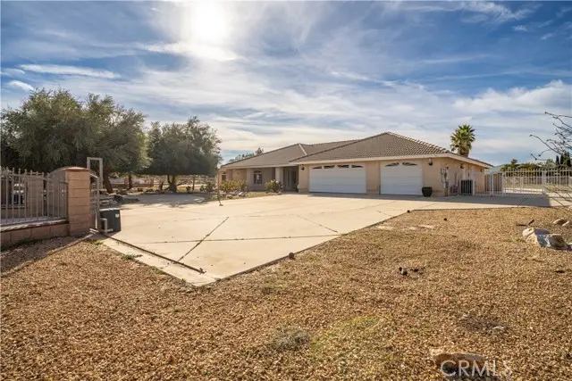 13190 Cromdale, Hesperia, CA 92344 - Image #2