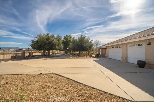 13190 Cromdale, Hesperia, CA 92344 - Image #3