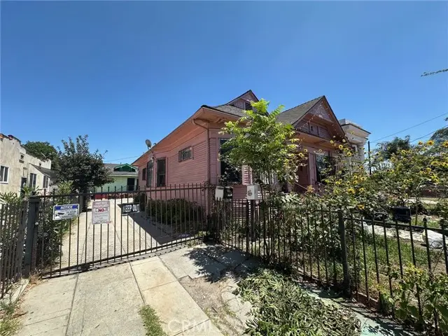 4618 Wall, Los Angeles, CA 90011 - #3