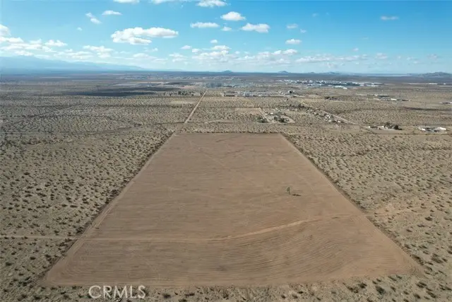 9 Bellflower Street, Adelanto, CA 92301 - #3