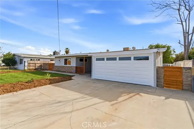 125 Alru, Rialto, CA 92376 - Image #2