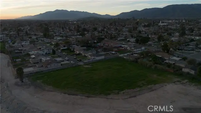 25604 Walker, San Bernardino, CA 92404 - #3