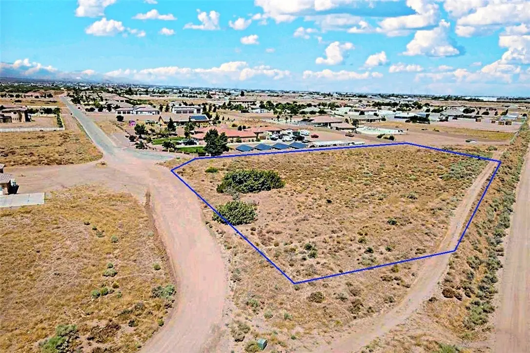 4 Whitehaven Street, Hesperia, CA 92344 - #1