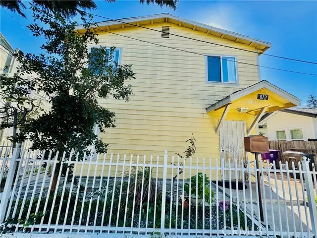 812 8th Street, Long Beach, CA 90813 - #2