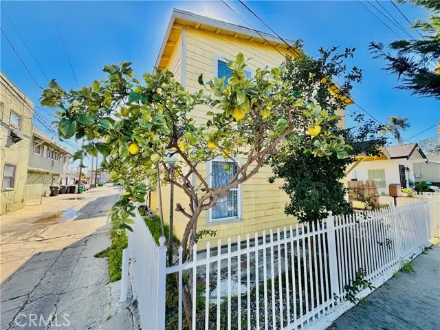 812 8th Street, Long Beach, CA 90813 - #3