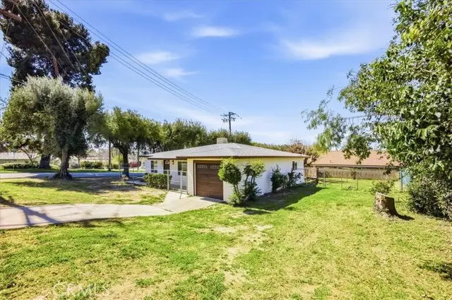 801 Elm, Beaumont, CA 92223 - #3
