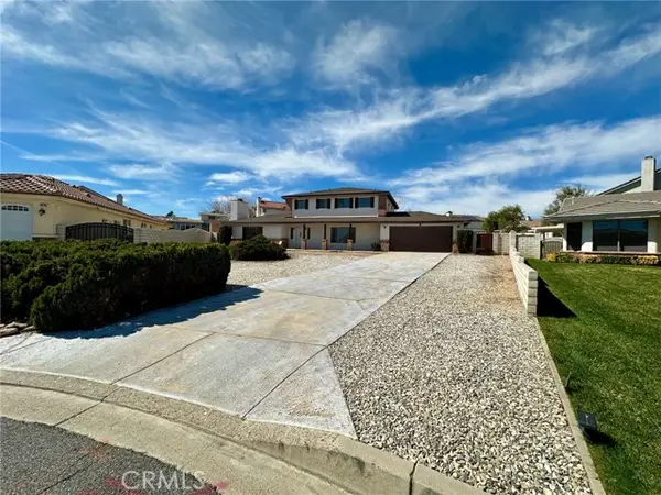 12780 Amberwood, Victorville, CA 92395