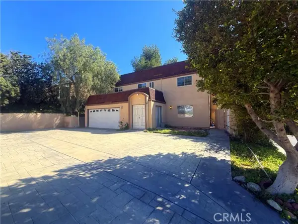 13466 Almetz Street, Sylmar, CA 91342
