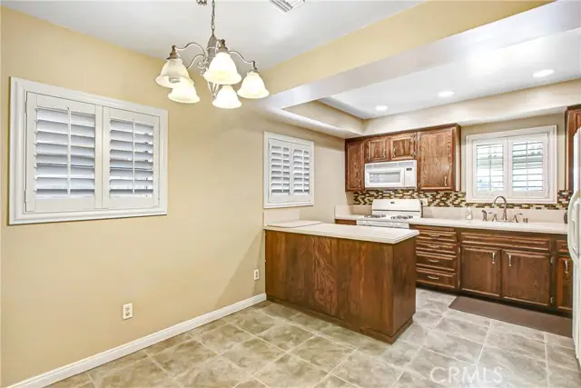 16510 Iris, Fontana, CA 92335 - #3