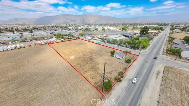 1011 W 7th St, San Jacinto, CA 92582 - #1