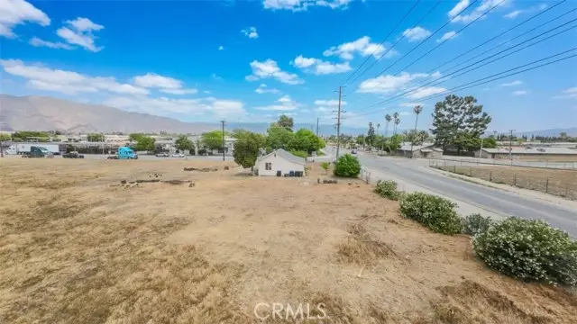1011 W 7th St, San Jacinto, CA 92582 - #2