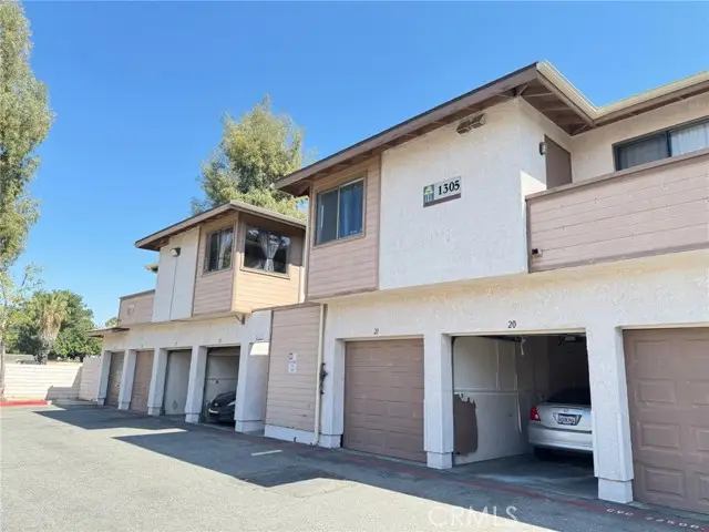1305 Massachusetts  #205, Riverside, CA 92507 - #1