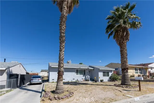571 Lillian, Barstow, CA 92311 - #2