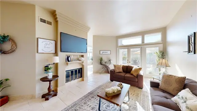 1624 Caminito Solidago, La Jolla, CA 92037 - #3